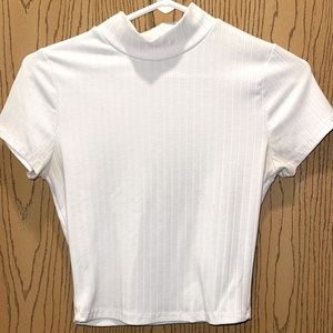 Super cute cropped white mock turtle neck top size xs